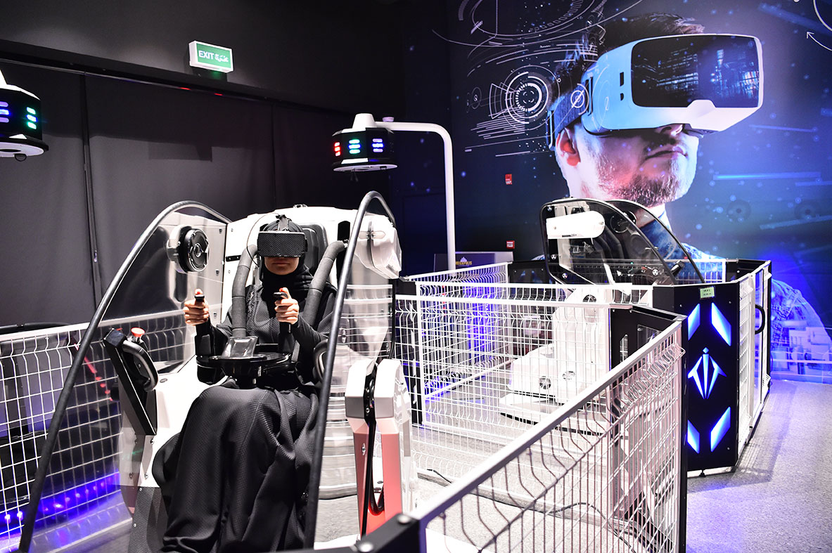 Vr Cosmopolis Starblade Virtual Reality - Megapolis Entertaiment Center
